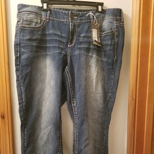 Maurices Jeans sz 20 short